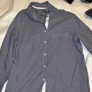 G.H. Bass & Co- Men's Navy pinstripe dress shirt